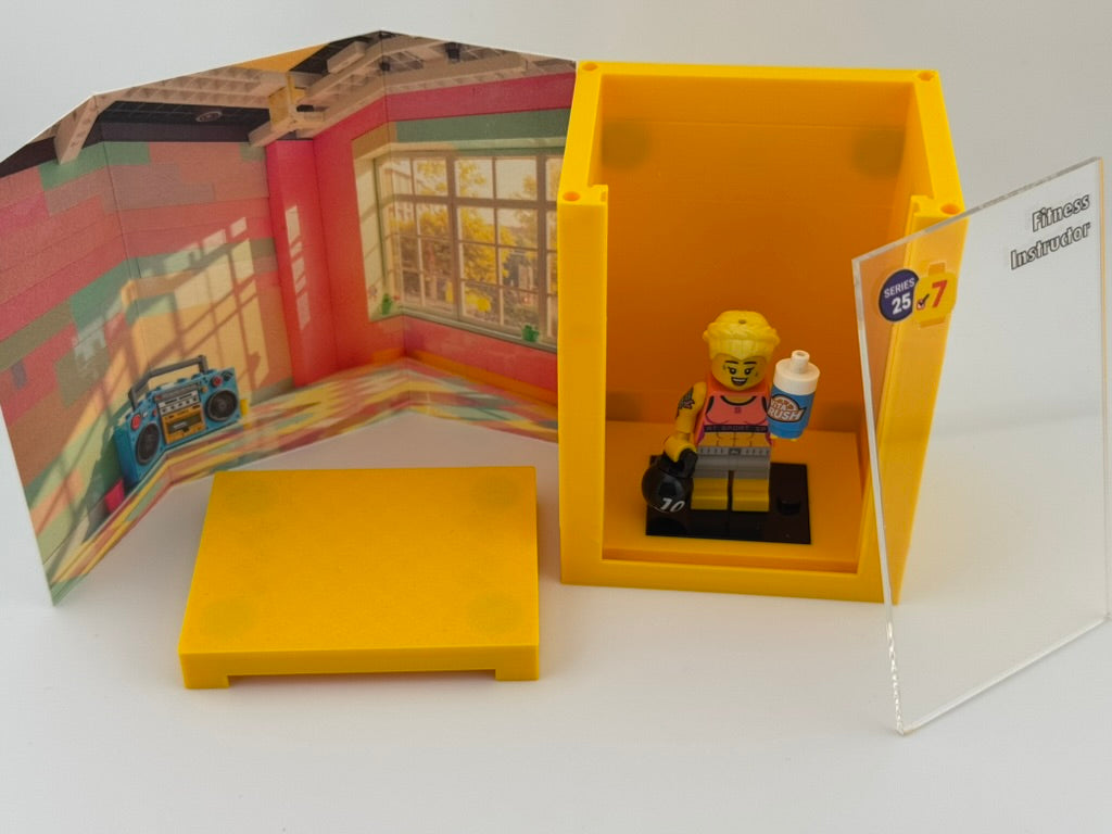 brickAtom™ Display – Chaos, Capes & Character (Series 25 CMF) 🧙‍♂️🎭
