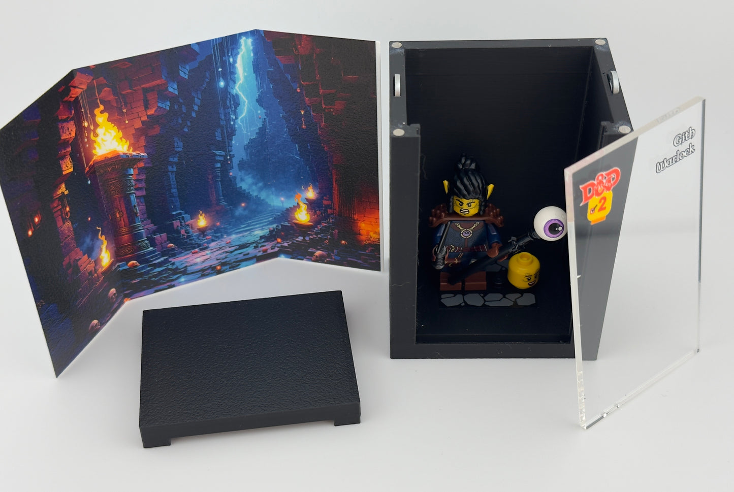 brickAtom™ Display – Dungeons, Dice & Destiny (Dungeons and Dragons Series) 🐉🎲
