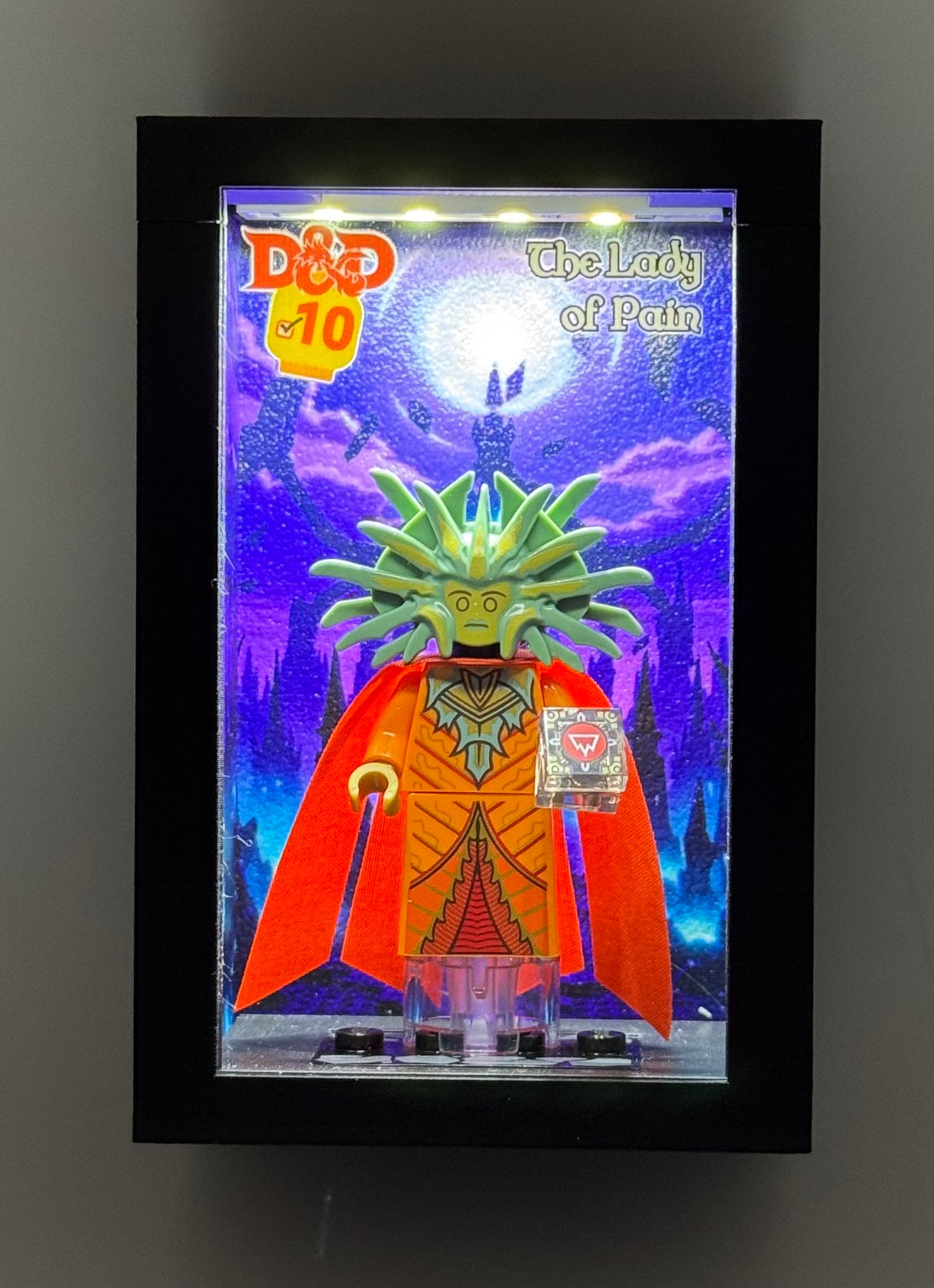 brickAtom™ Display – Dungeons, Dice & Destiny (Dungeons and Dragons Series) 🐉🎲