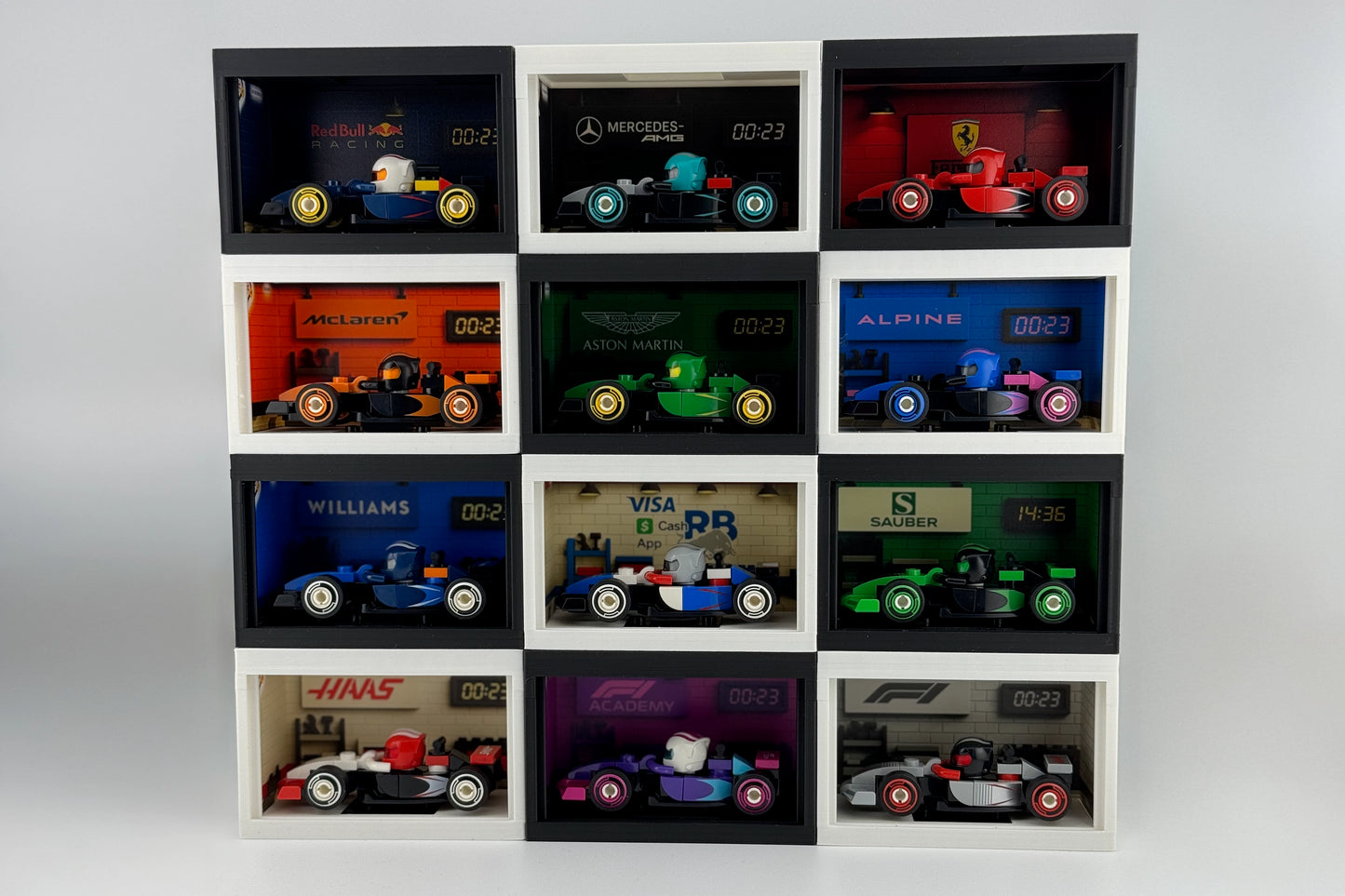 brickAtom™ Display – Formula Speed & Pit Lane Precision (LEGO® F1 Series) 🏎️🏁