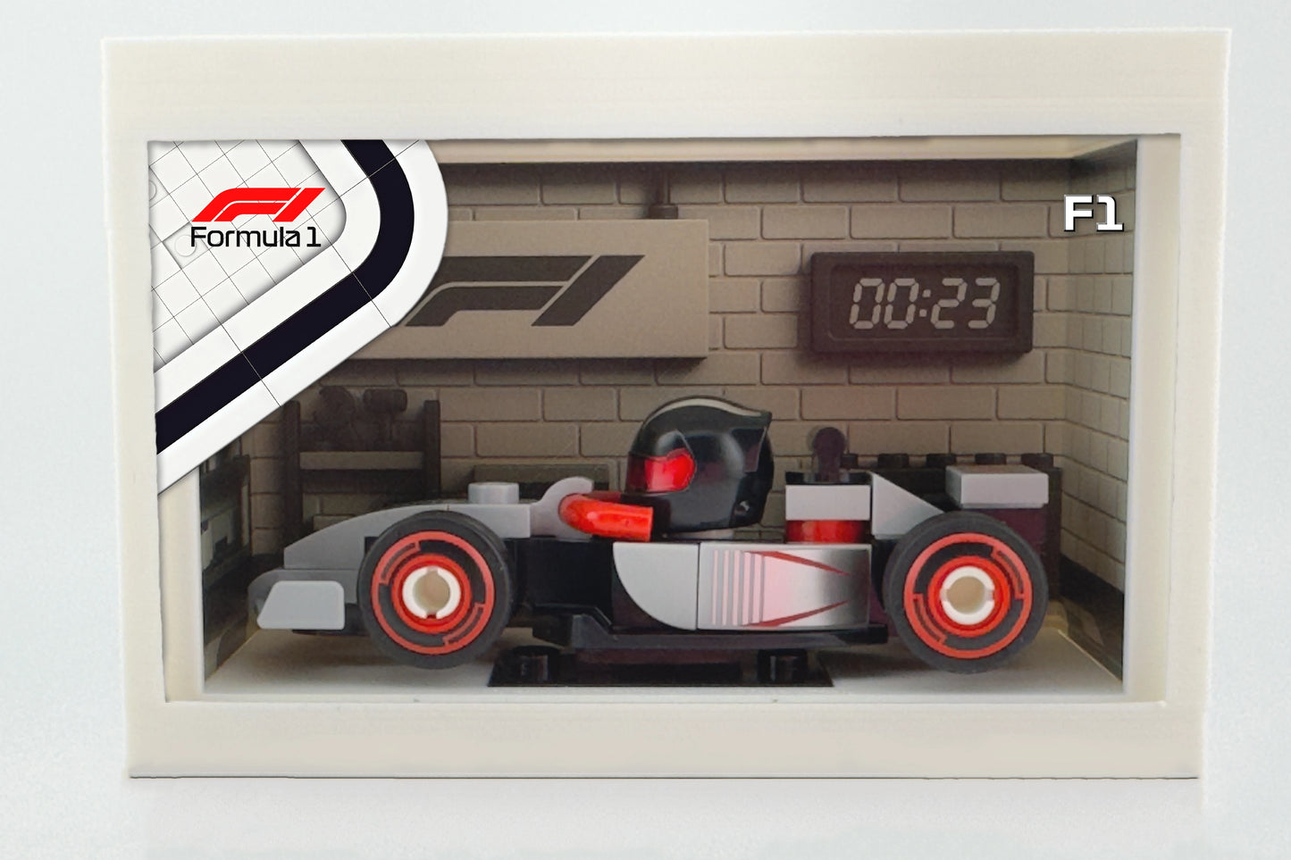 brickAtom™ Display – Formula Speed & Pit Lane Precision (LEGO® F1 Series) 🏎️🏁