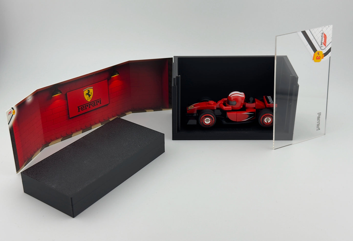 brickAtom™ Display – Formula Speed & Pit Lane Precision (LEGO® F1 Series) 🏎️🏁
