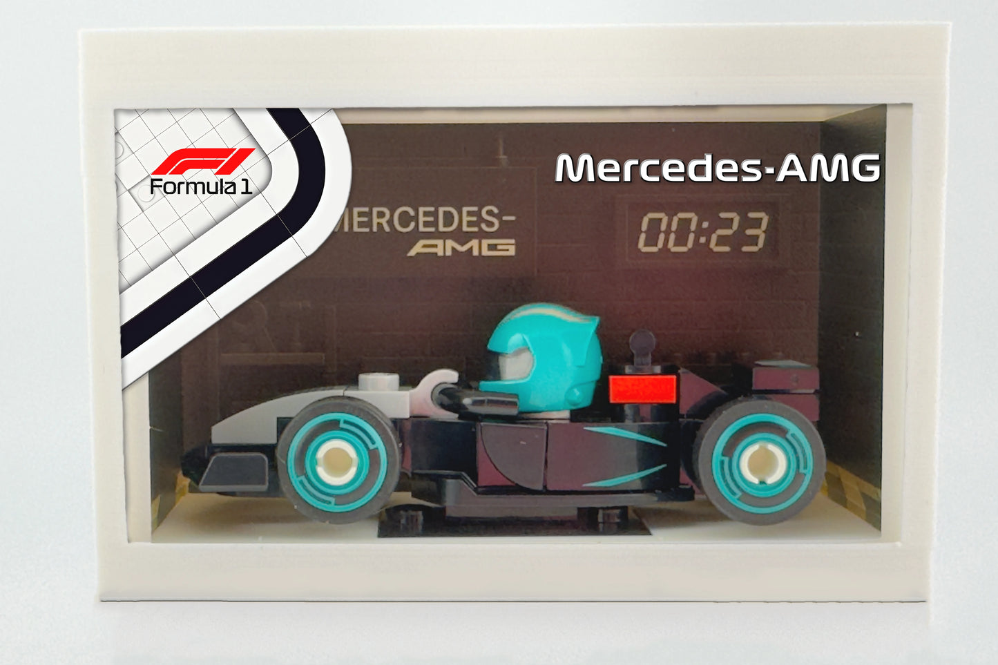 brickAtom™ Display – Formula Speed & Pit Lane Precision (LEGO® F1 Series) 🏎️🏁