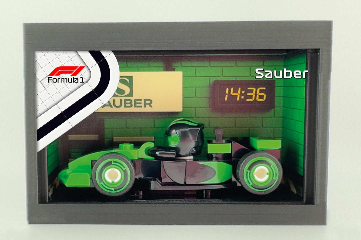 brickAtom™ Display – Formula Speed & Pit Lane Precision (LEGO® F1 Series) 🏎️🏁