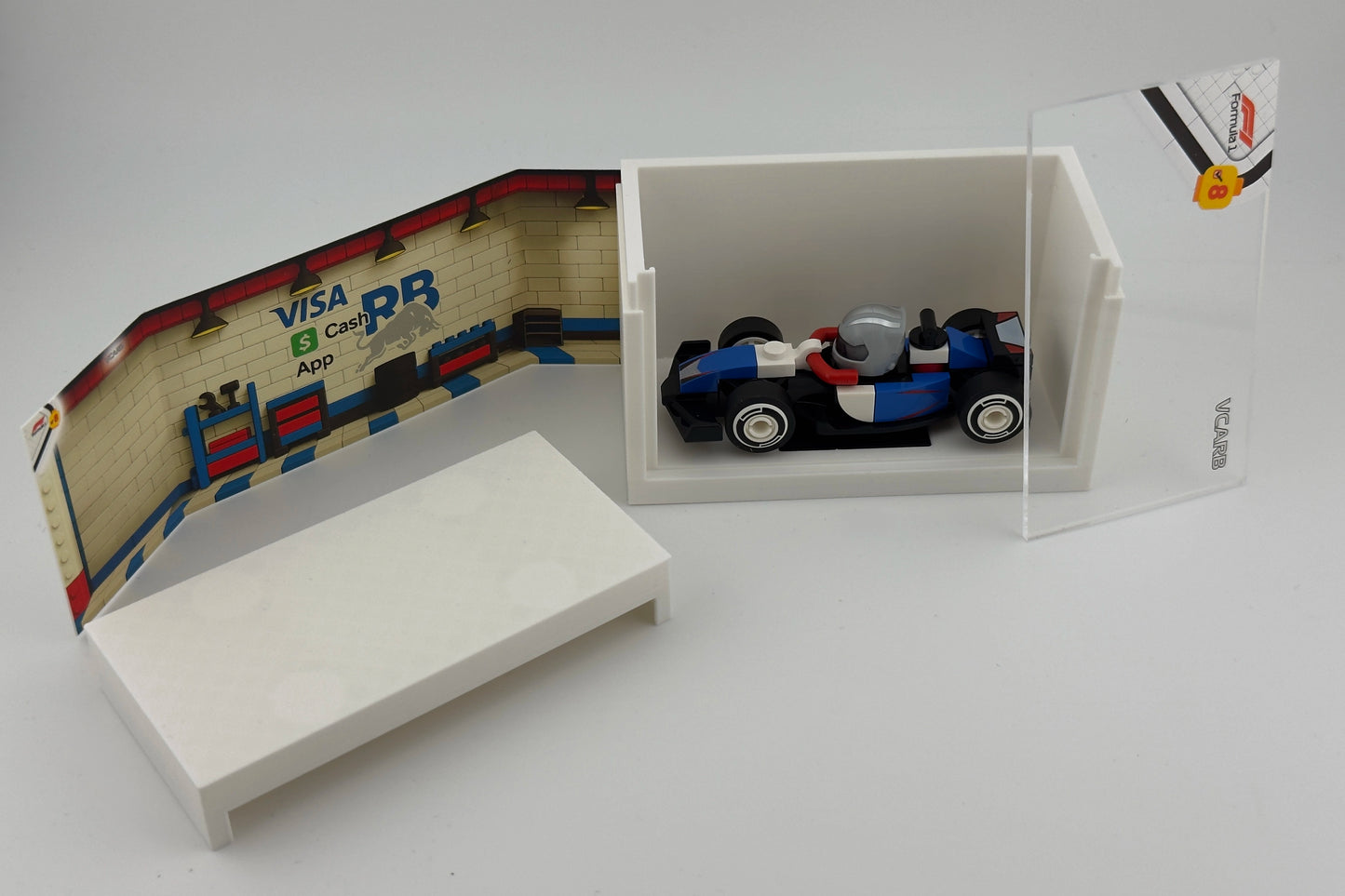 brickAtom™ Display – Formula Speed & Pit Lane Precision (LEGO® F1 Series) 🏎️🏁